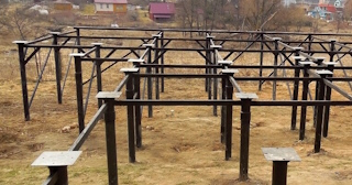 Свайный фундамент под ключ цена с установкой в Тихорецке от 511 рублей/м2| установка свайного фундамента под дом под ключ недорого